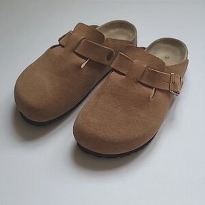 Quince Water Repellent Suede Clog Mule Size 9 Pecan